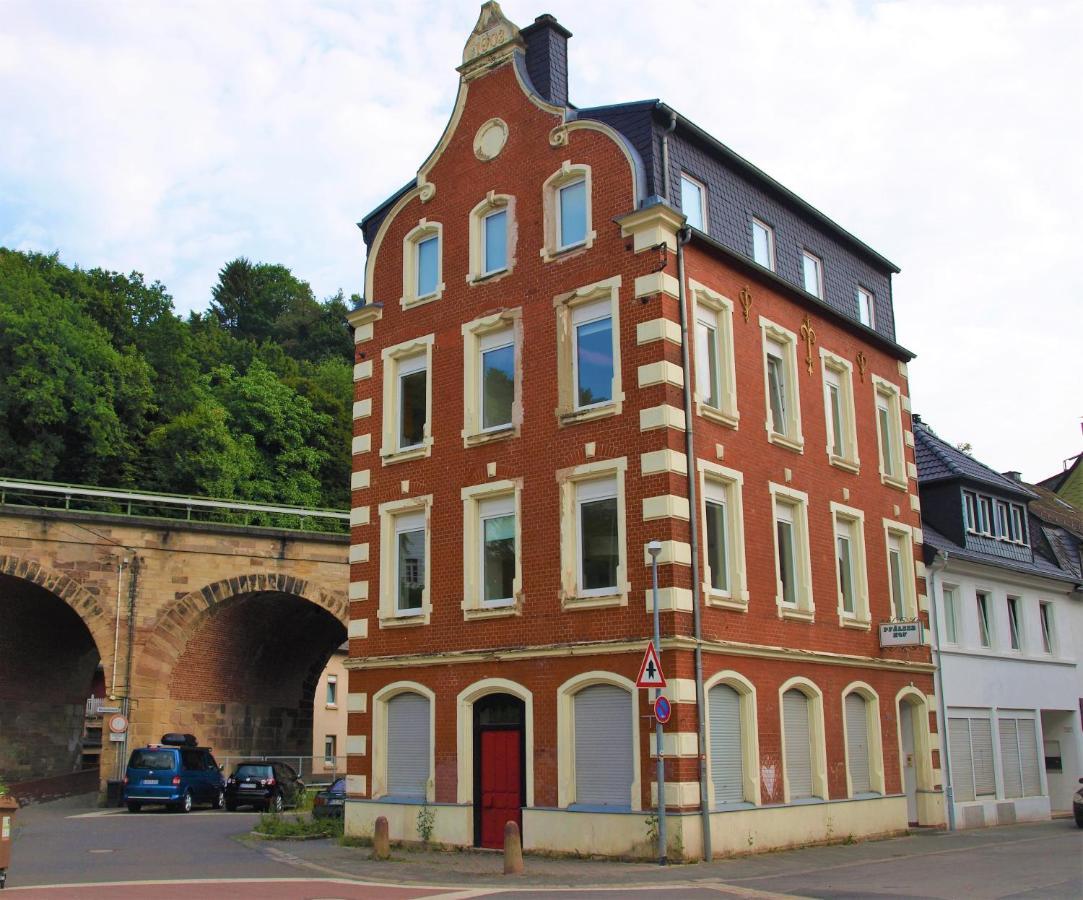 Vintage-Altbauwohnung, Smarttv & Kaffeevollautomat Idar-Oberstein Bagian luar foto